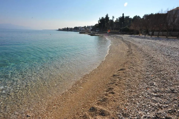 Apartment Suzi - 10 m from sea
