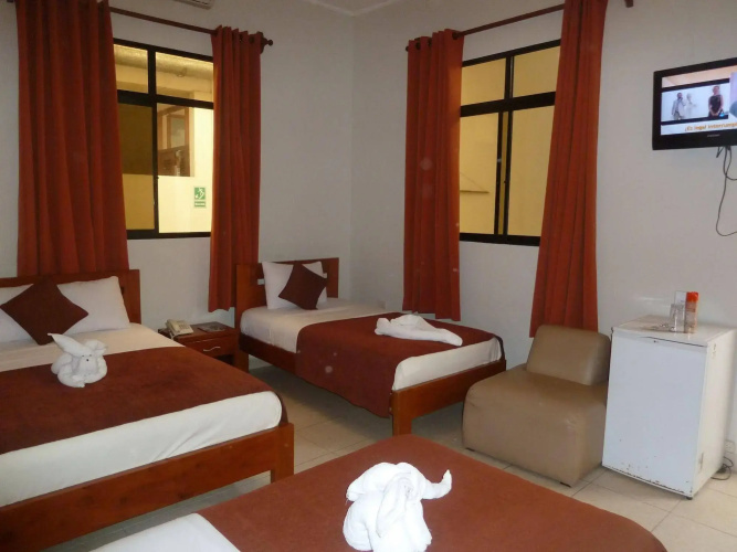 Huayruro Hostal