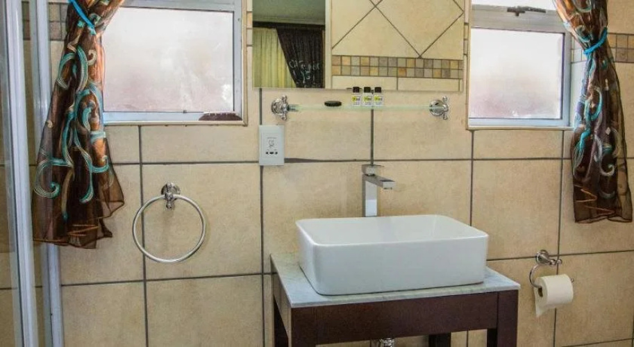 Home Guesthouse