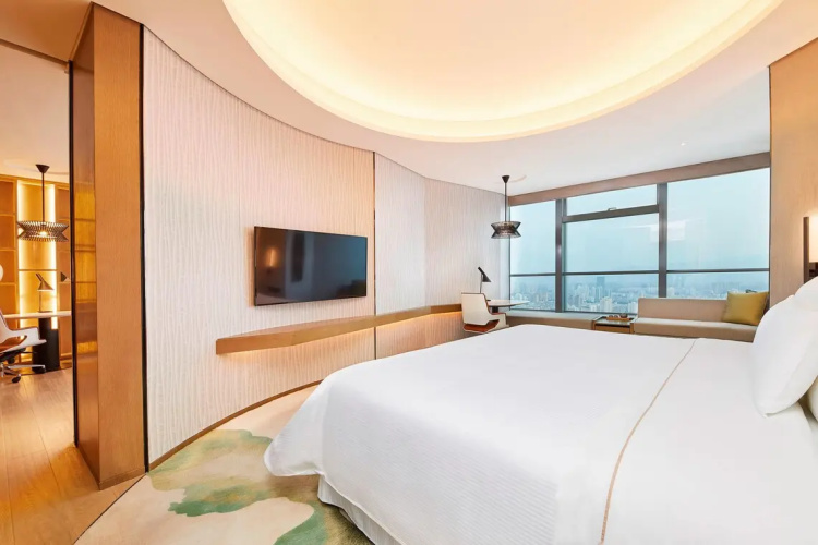 Double Club Suite