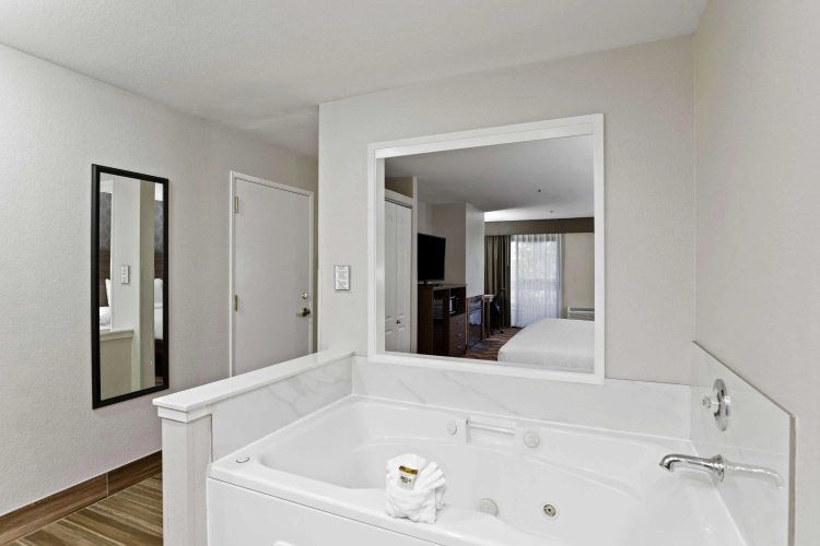 Best Western Plus Sonora Oaks Hotel & Conference Center photo 10