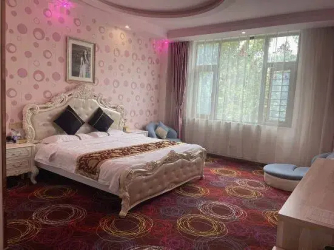 Junlan Business Hotel