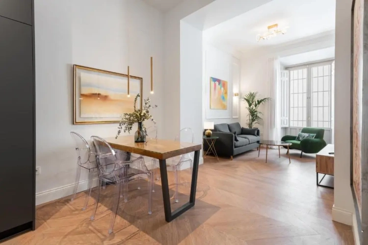 Superior Apartment