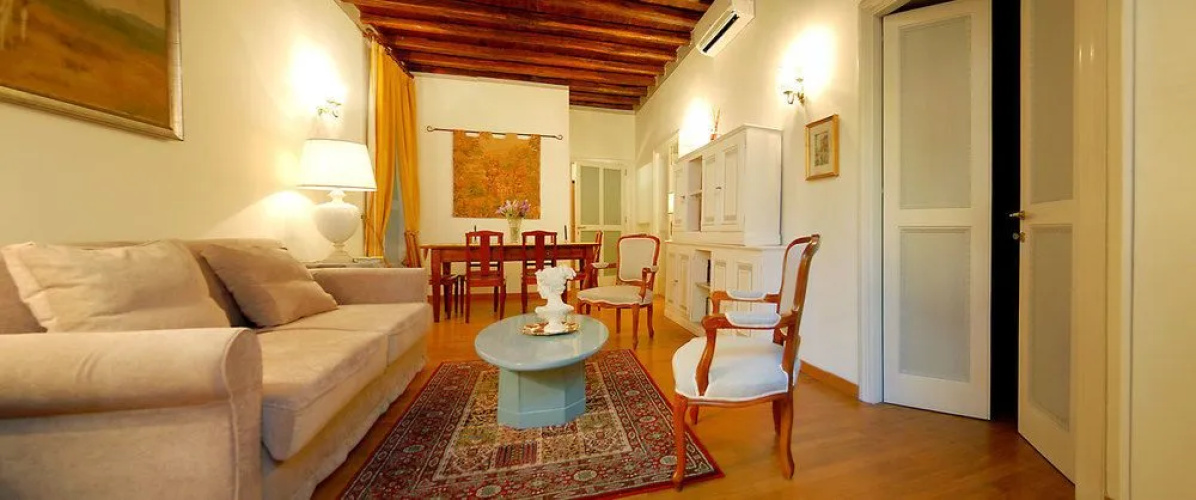 Piazza di Spagna Sweet Home