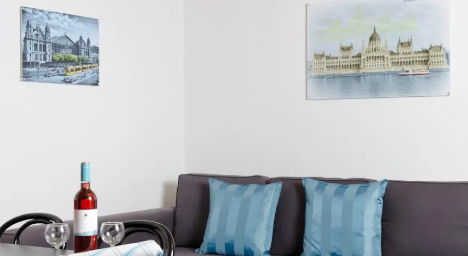 Green Dream Apartment