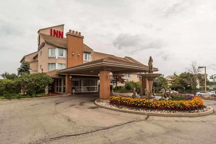 Monte Carlo Inn Oakville Suites photo 21
