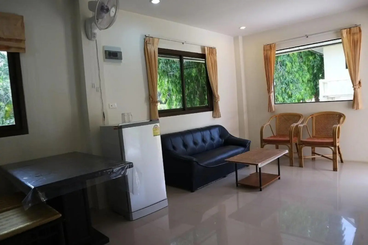 Baan Saensook Villas