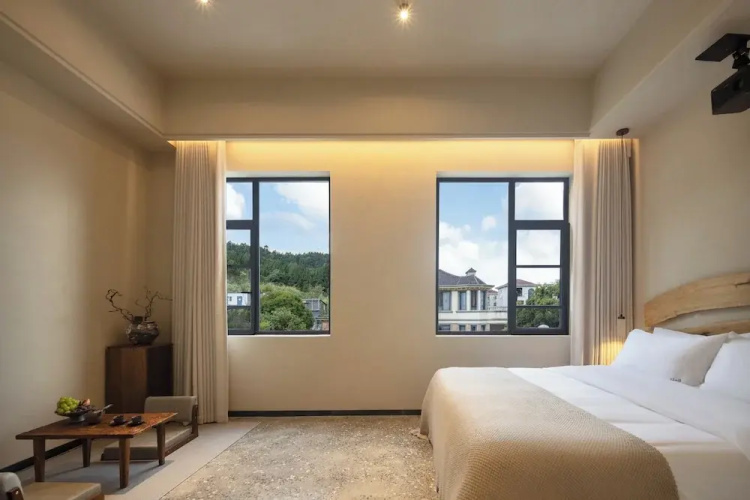 Qingmo Hidden Mid-Mountain Hotel