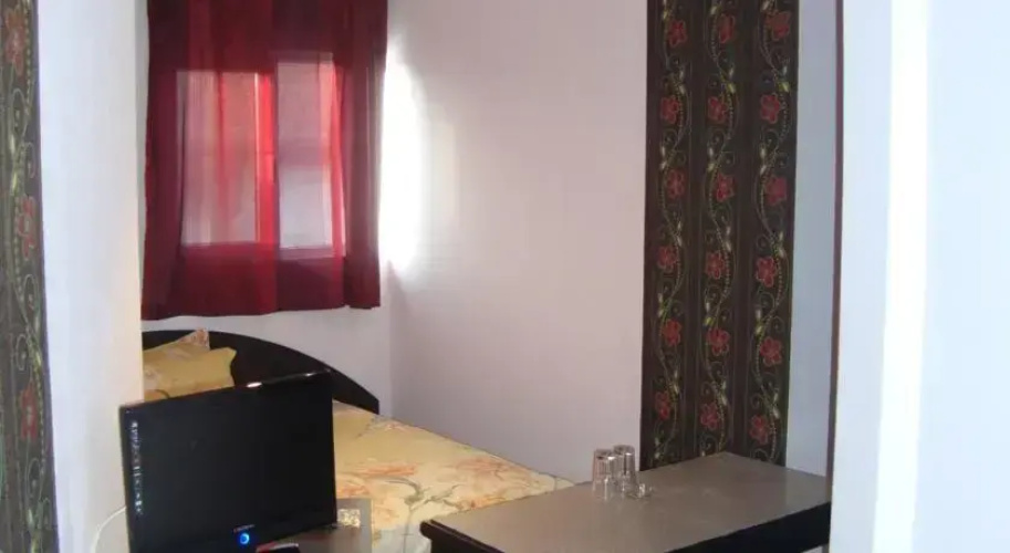Hostel Shatrata