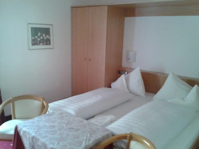Hotel Pension Flora