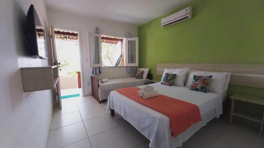 Standard Triple room with balcony