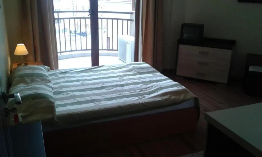 Summer Breeze Apartments