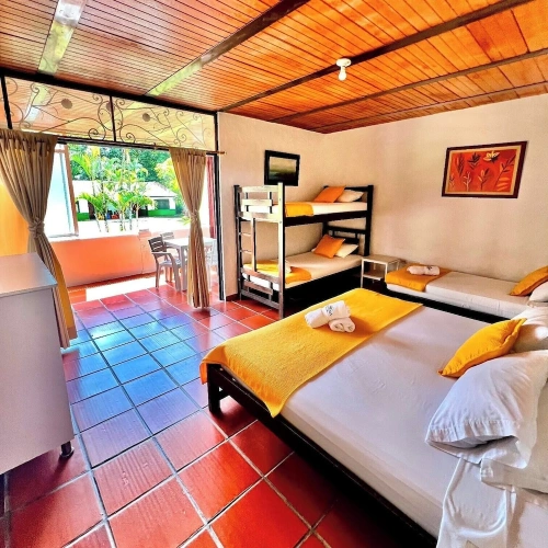 Superior Triple room with garden view