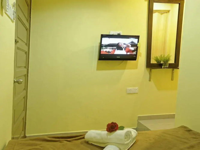 Chomelle Hotel