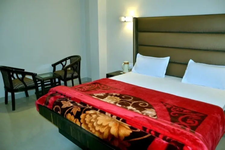 Hotel Heera Continental