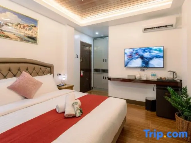 Suite with balcony