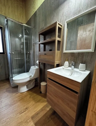 2 Bedrooms Standard Family room with courtyard view