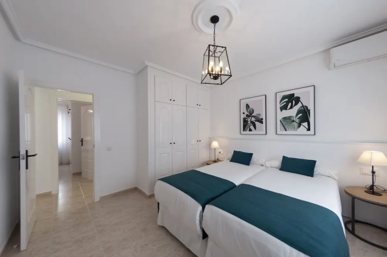 3 Bedrooms Villa