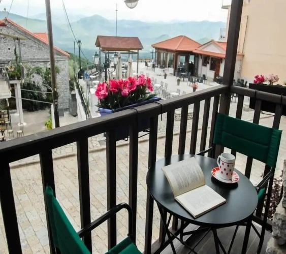 Apartment with balcony
