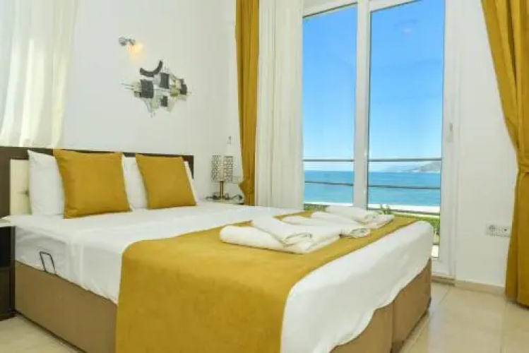 Saros Apartments Calls Beach