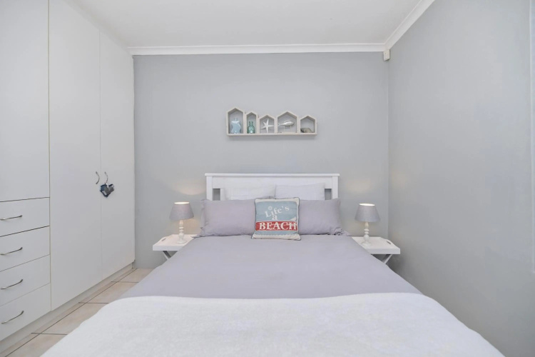 Struisbaai Holiday Home