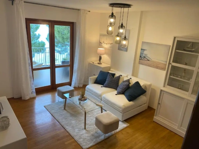 3 Bedrooms Apartment