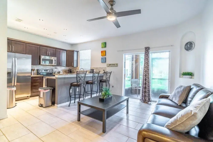 222 Regal Palms