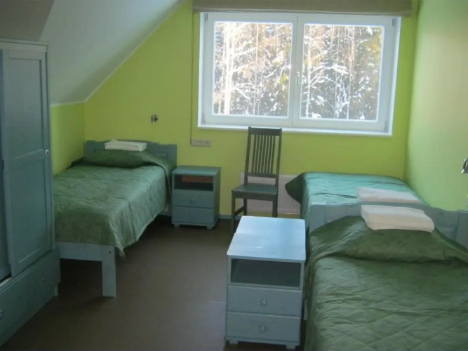 4 Bedrooms Apartment