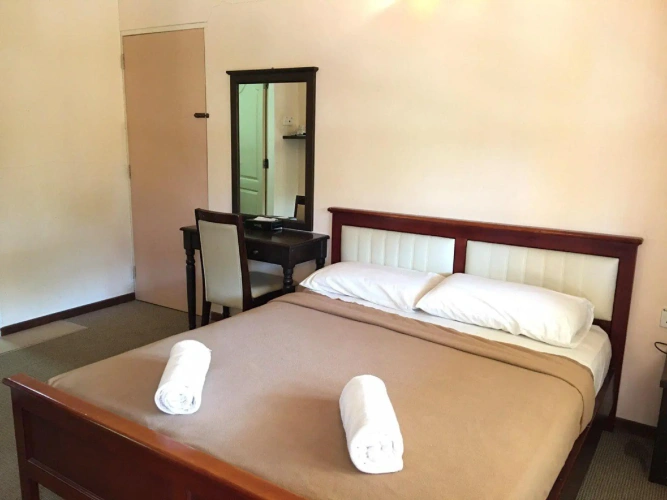 Suite with pool view