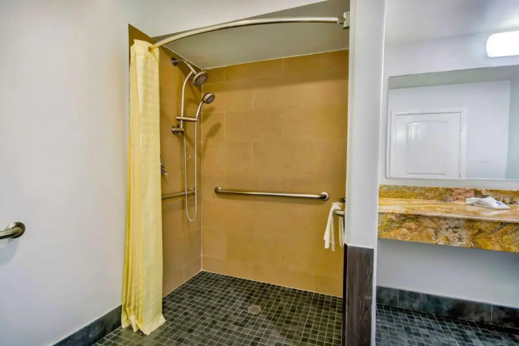 Bella Suites