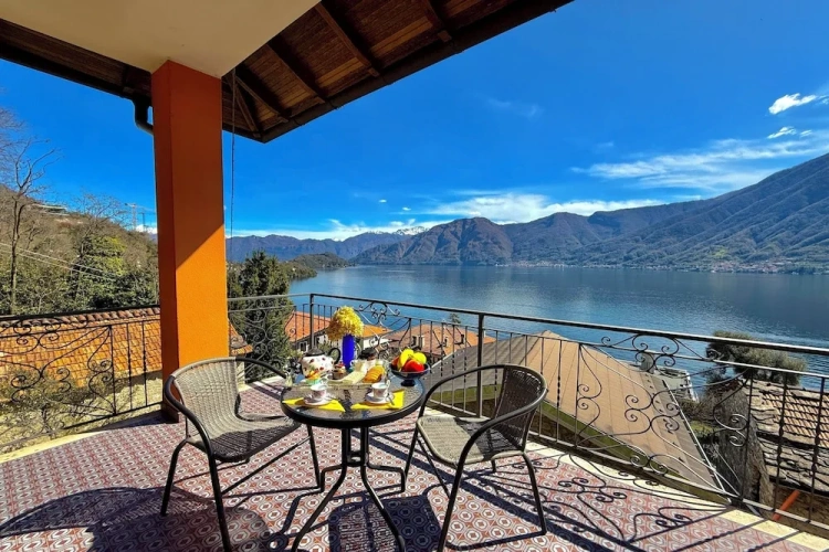 Family Apartment with balcony