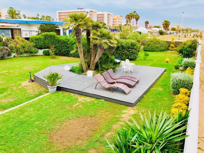 Boutique home the beach