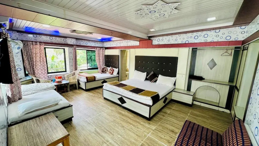 Hotel Swastik