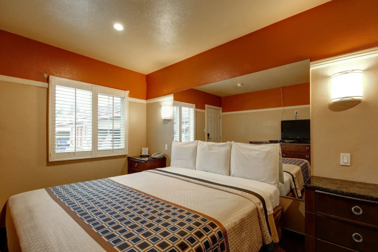 Geneva Motel
