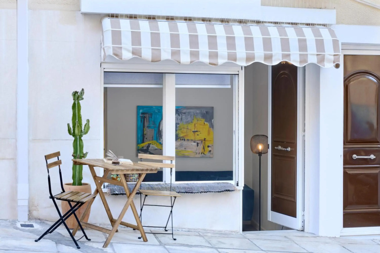 Acropolis Unique 2BD Apartment with Prive Entrance