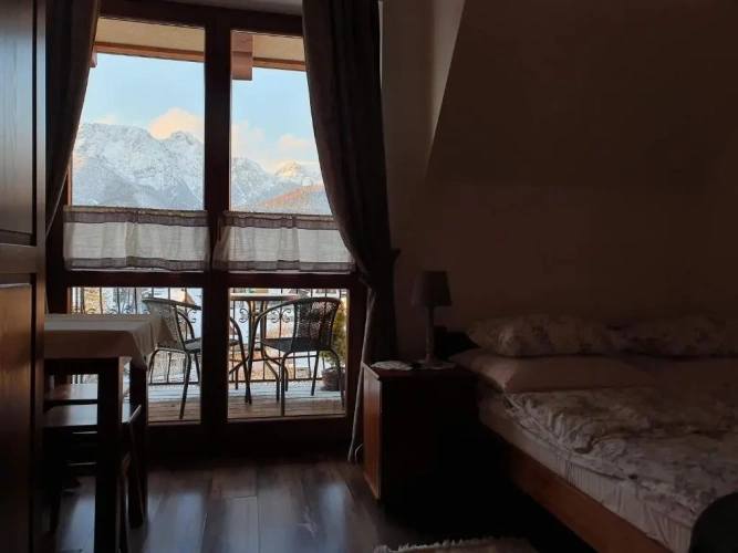 Standard Double room with mountain view