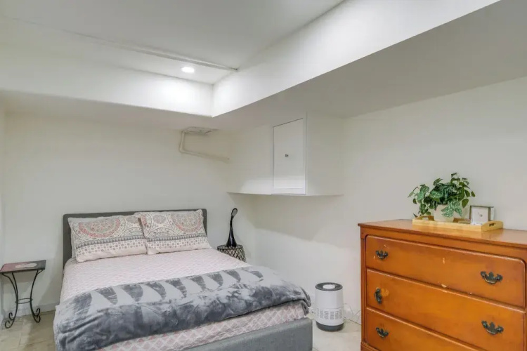 1 Mi to the Metro! Centrally Located Apt Near DC