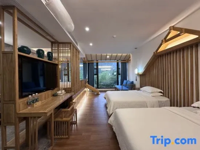 3 Bedrooms Standard room with mountain view