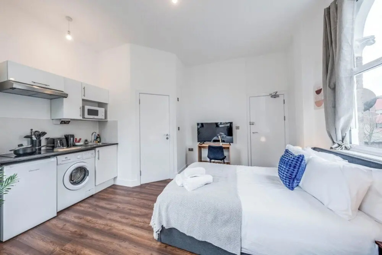 Camberwell High Spec 6-Studio Unit Block