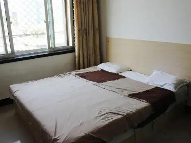 Bazhou Ruisheng Hotel