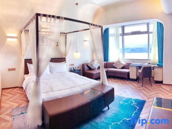 Deluxe Double room with river view