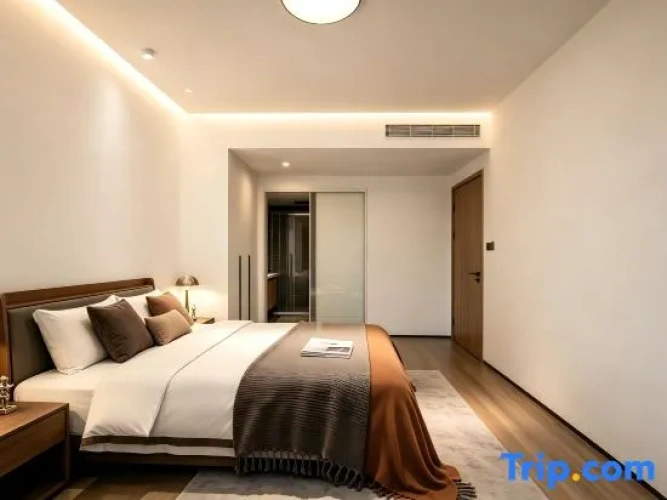 3 Bedrooms Deluxe Suite with balcony