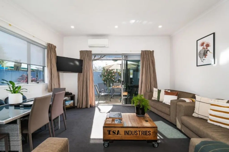 3 Bedrooms Family Apartment