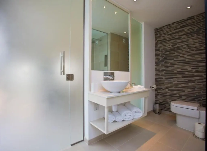 Suite with garden view