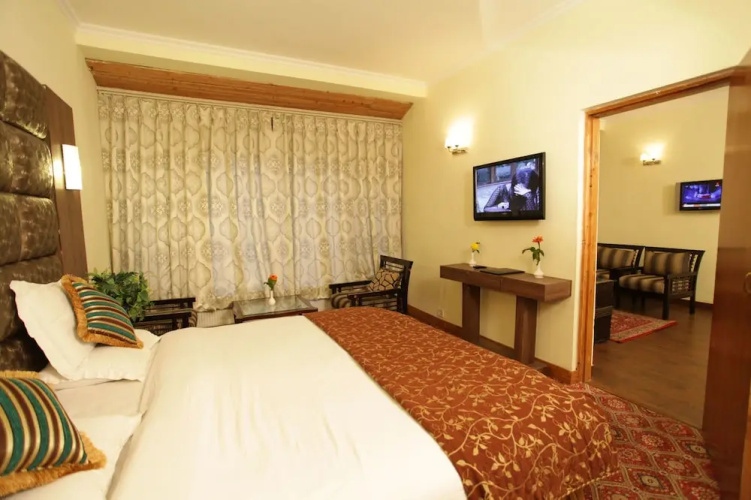 Grand Mumtaz Resorts