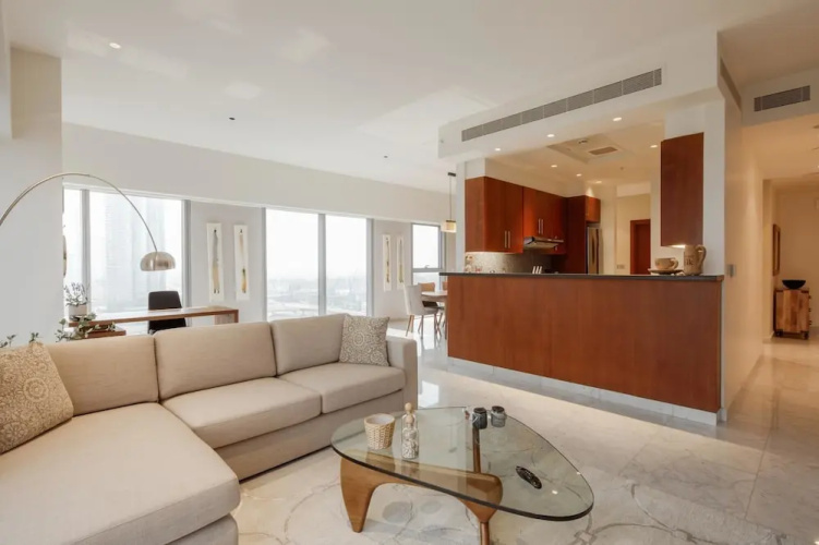 Fantastay Central Park Towers DIFC