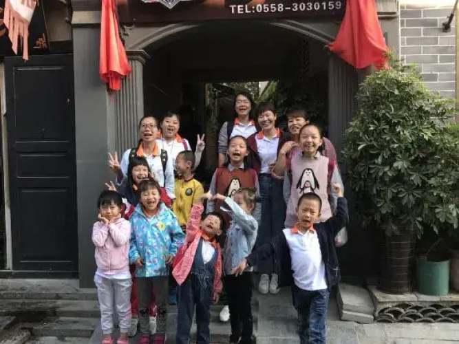 Luzhou 37 Degree Inn