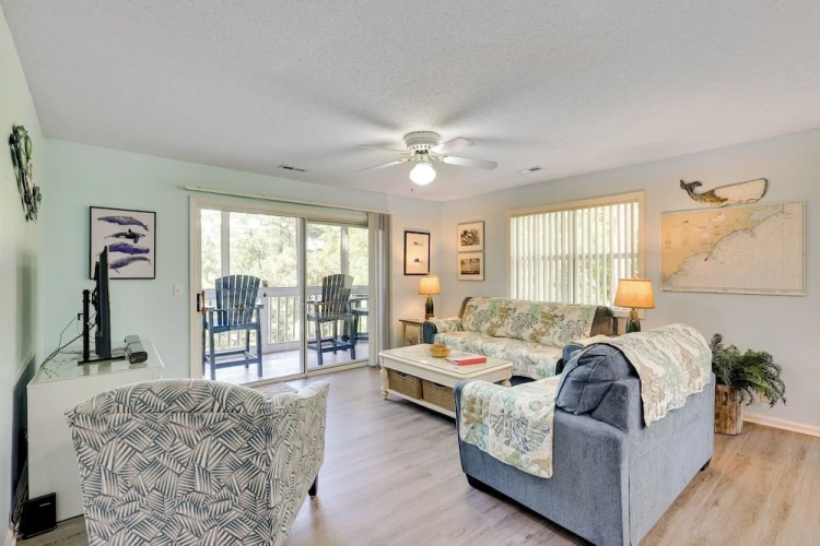2 Bedrooms Apartment