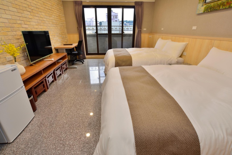 Standard Quadruple room with balcony
