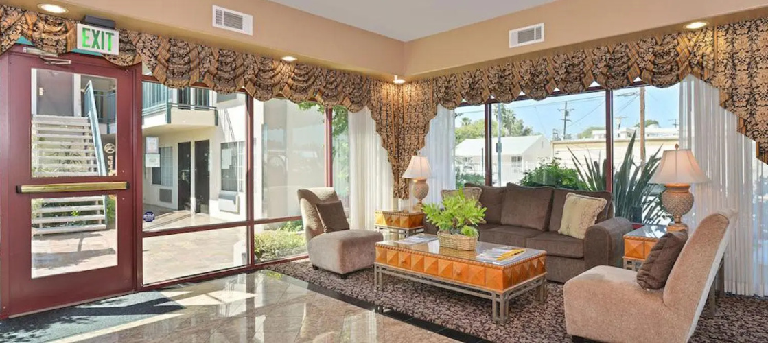 Tarzana Inn
